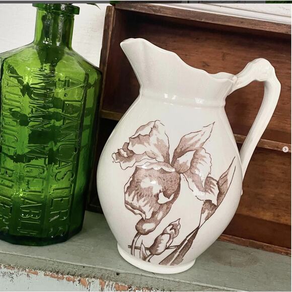 Vintage Brown Transferware PITCHER Ironstone Pottery Daffodil Flower Vanity - Picture 1 of 8